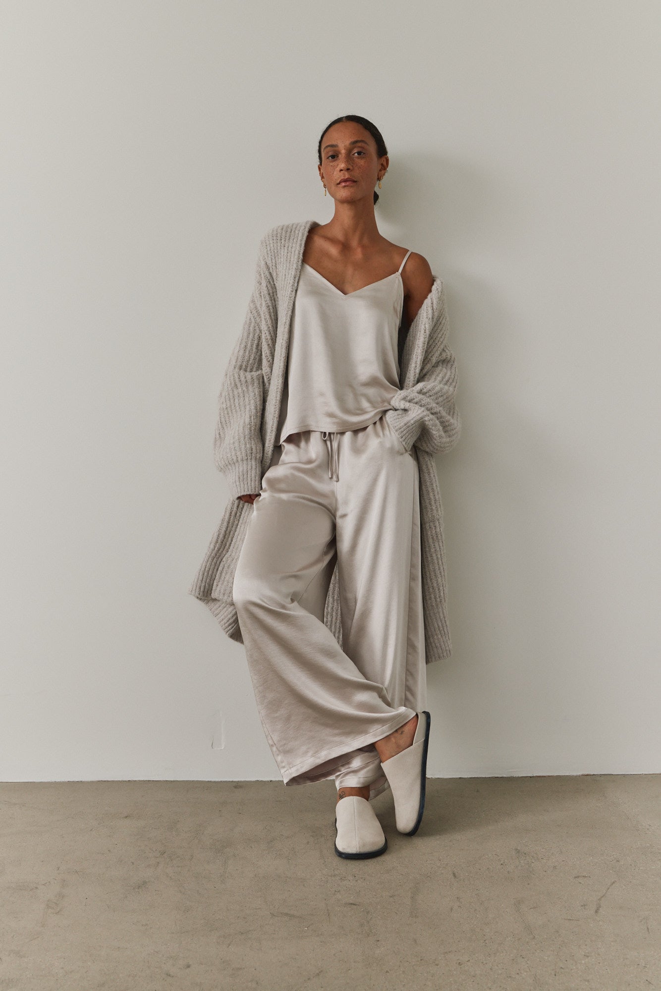 롱 숄 칼라 카디건