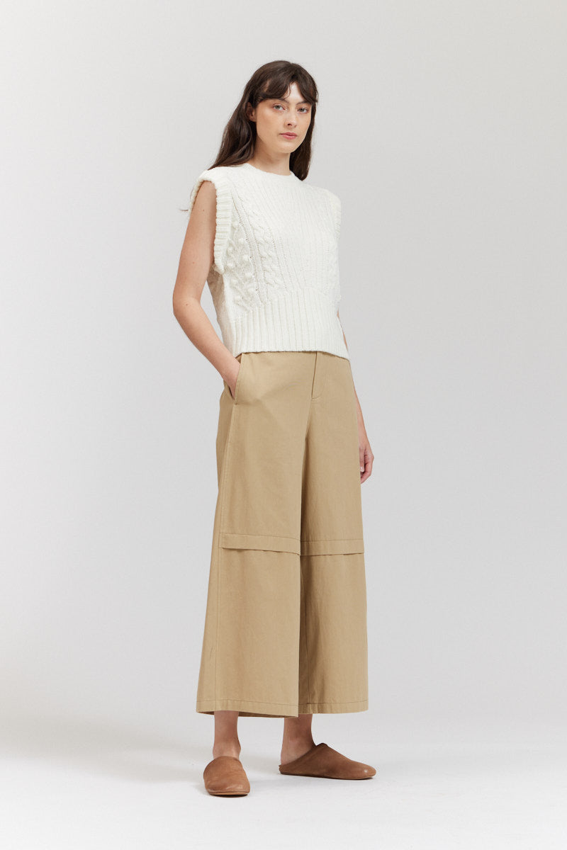 Knee Pleat Twill Pants