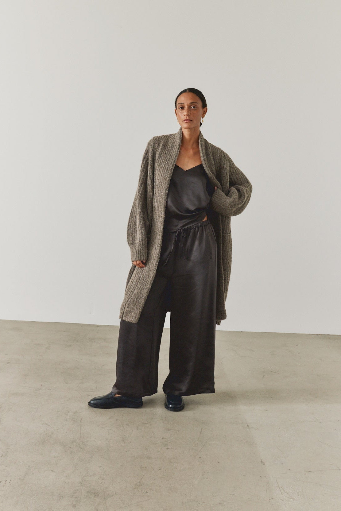 롱 숄 칼라 카디건