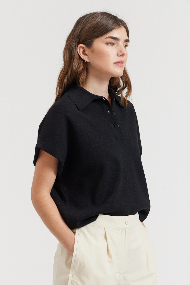 Collared Compact Knit Top