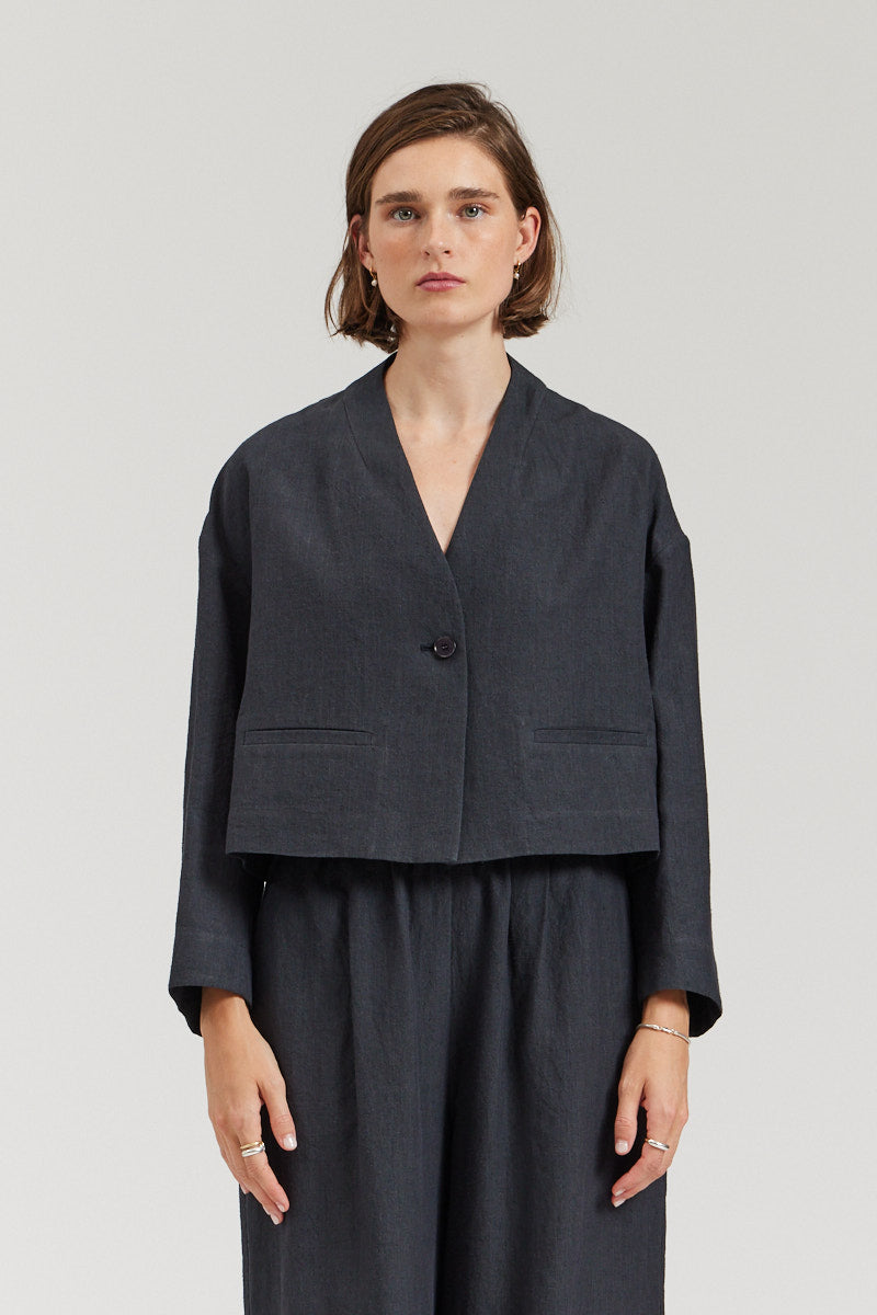Collarless Cropped Blazer