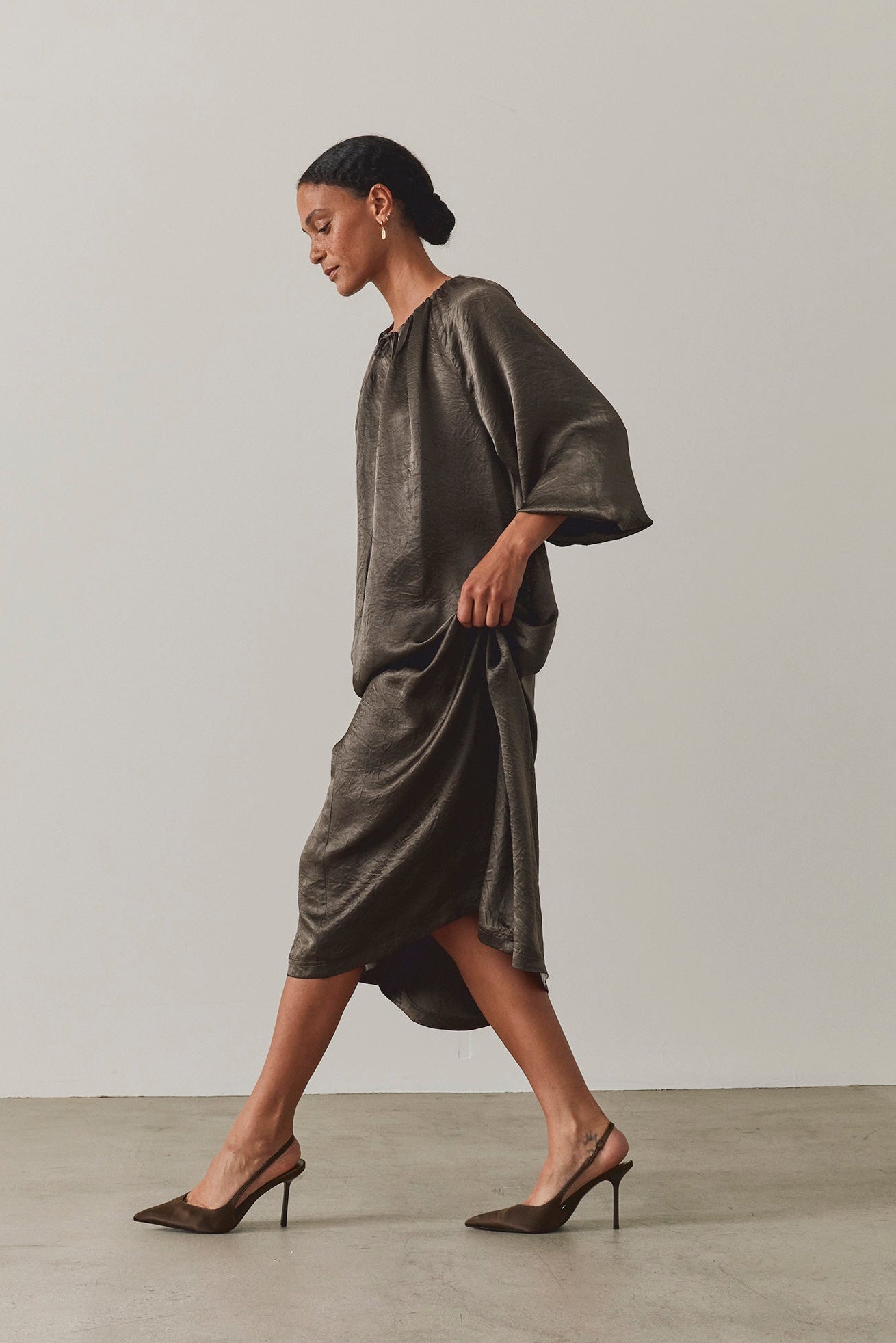 포피 패브릭 미디 드레스