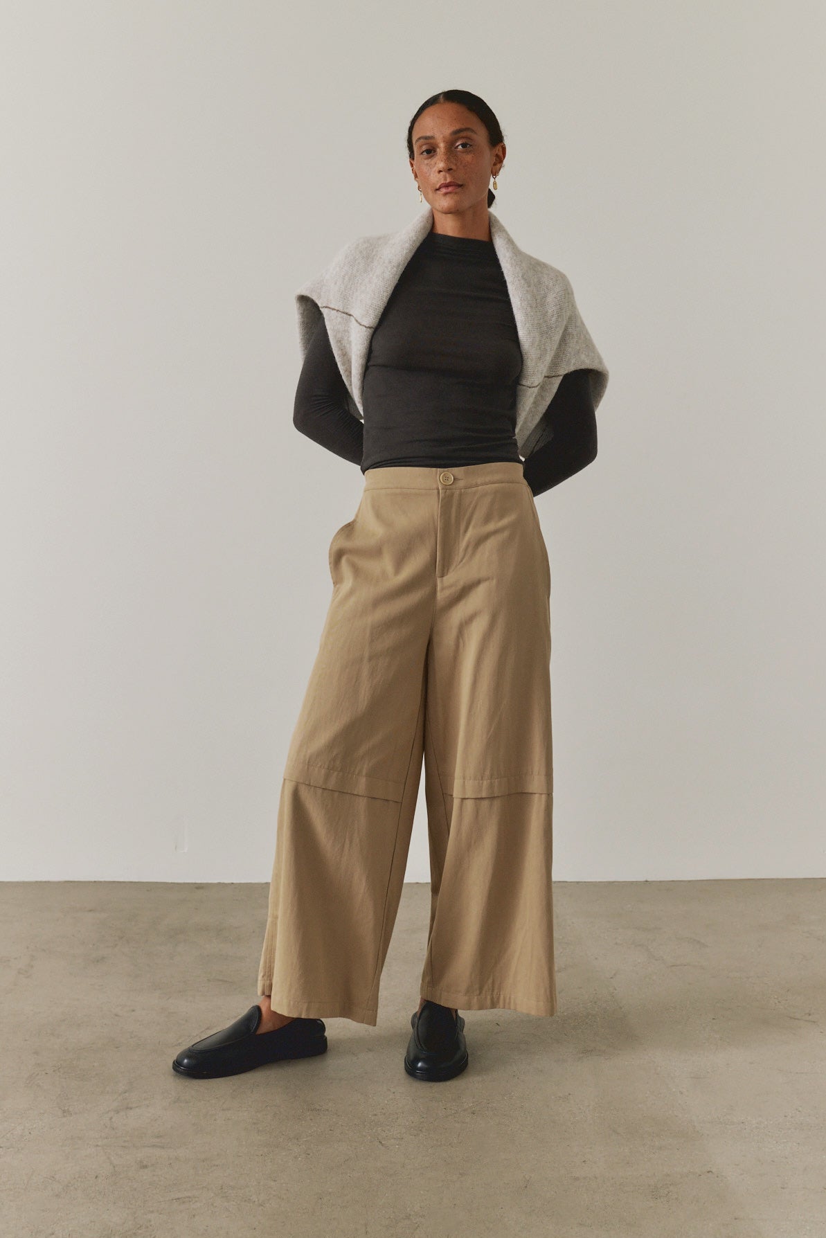 무릎 플리츠 트윌 팬츠