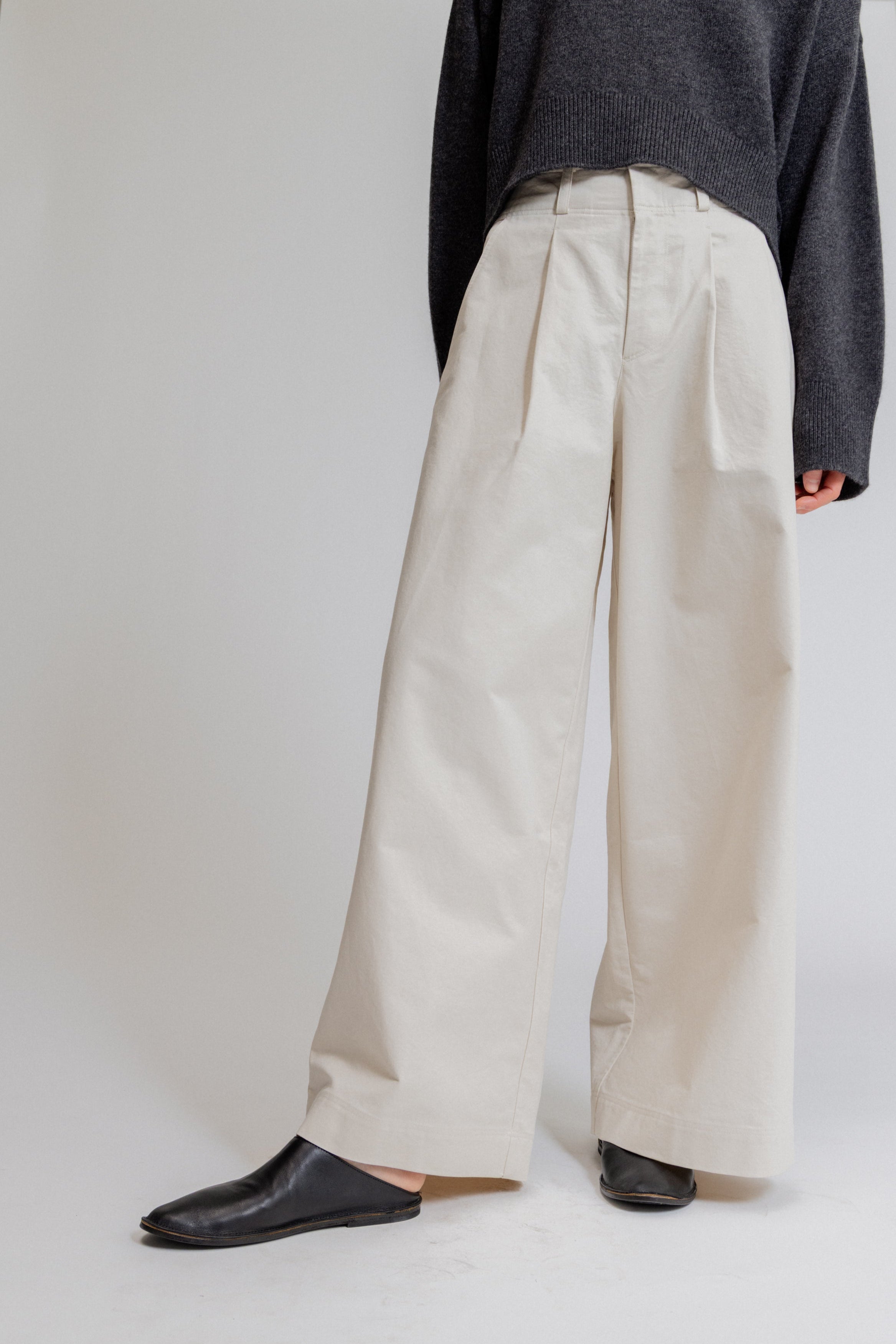 Wide Leg Tuck Pants