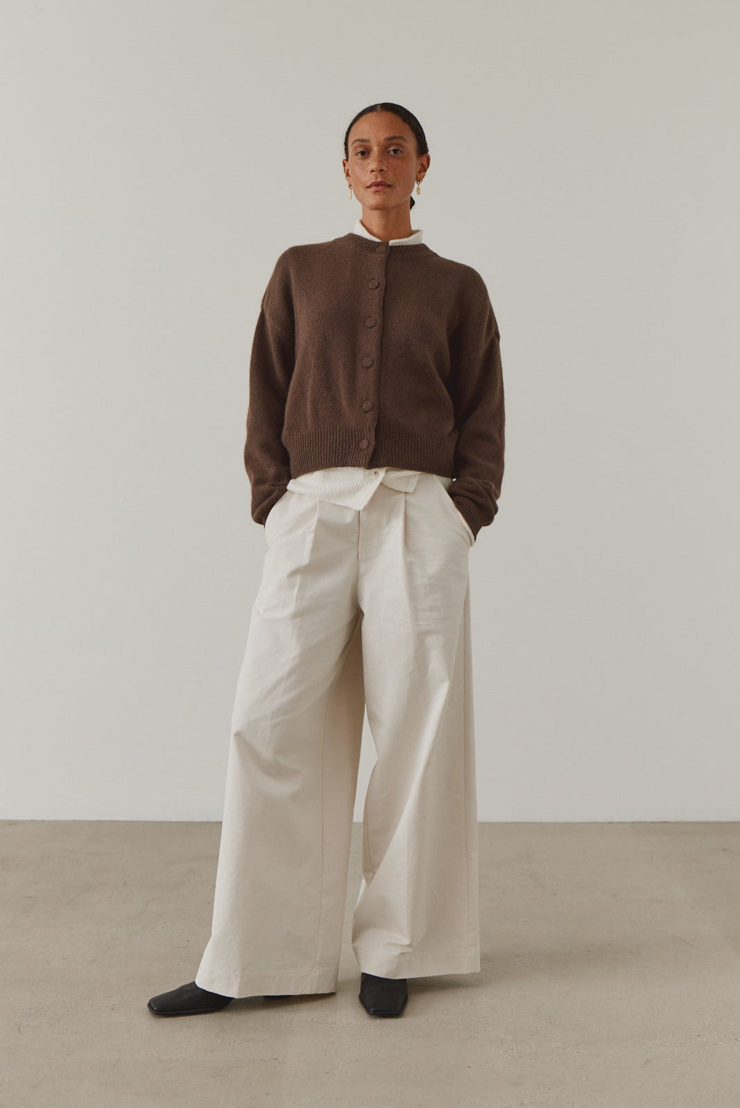 Wide Leg Tuck Pants